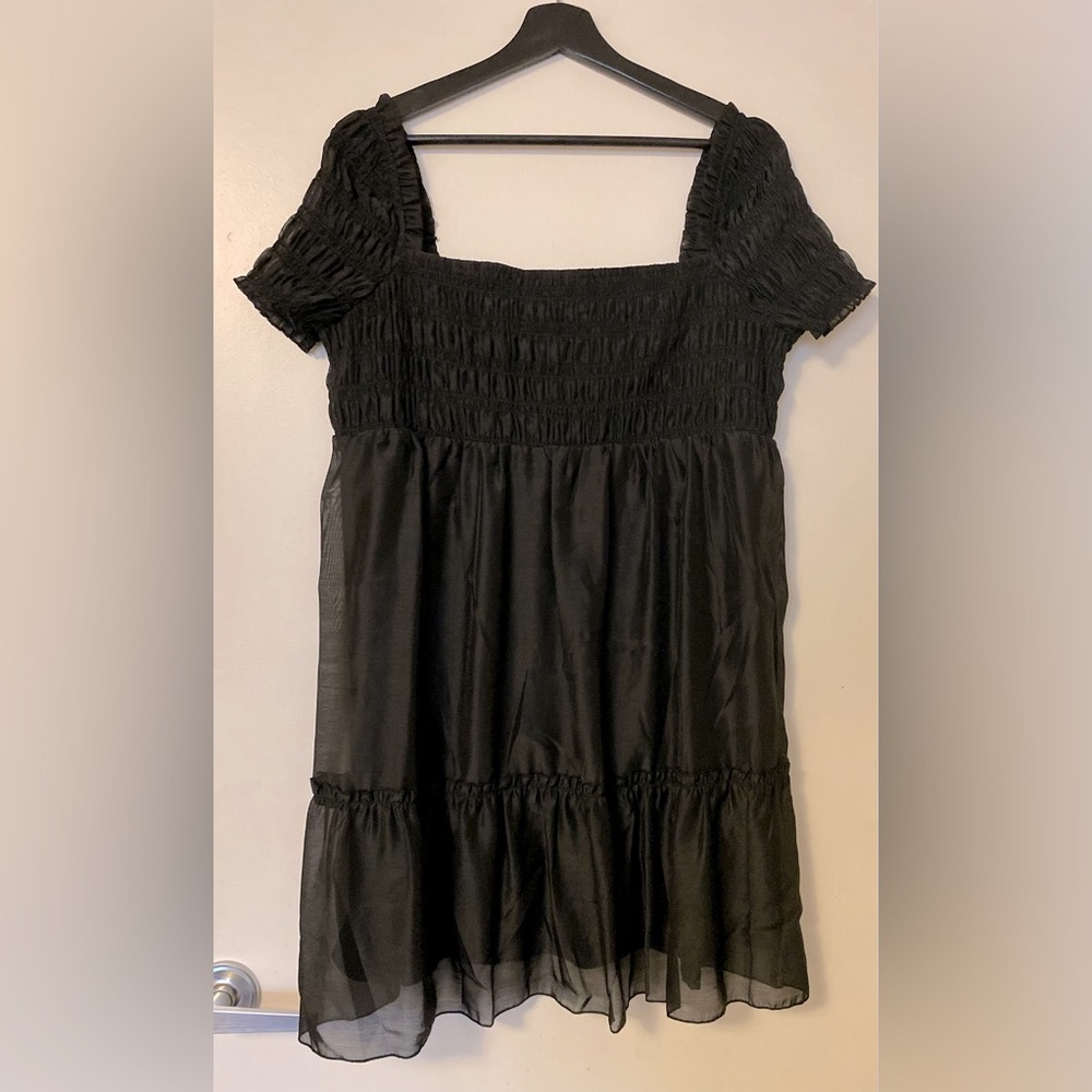 H&M Short sleeve black dress